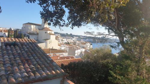  PRECIOSO APARTAMENTO CON HERMOSAS VISTAS in Cadaqués