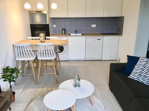 Rez de jardin en Accès direct mer(100m) près de la Thalasso Rez de jardin en Accès direct mer(100m) près de la Thalasso