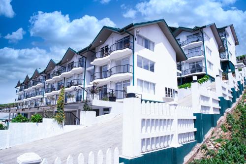 Moon Plains Luxury Apartments Nuwara Eliya