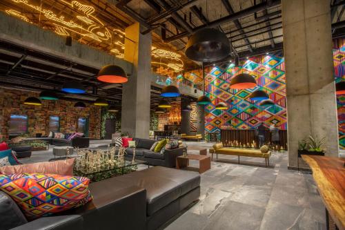 ล็อบบี้, Hotel V1501 in ปาสโต