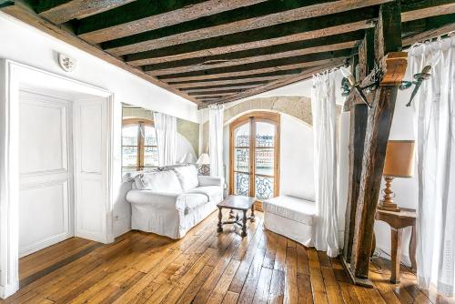 Apartment Saint-Louis by B'Your Home
