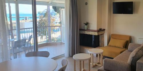Vasilis Studios, Kiveri (foto 6)
