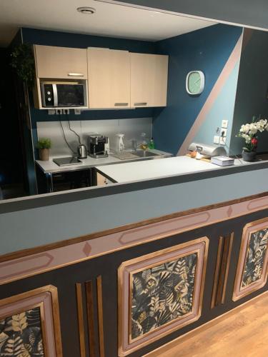 Lyon City Home's Bed & Breakfast in Villeurbanne