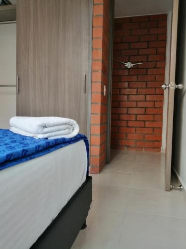 Acogedora Habitacion en Conj Residencial con Piscina