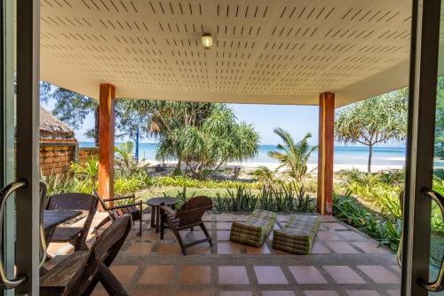 Balcony/terrace, Gooddays Lanta Beach Resort near Mays kitchen