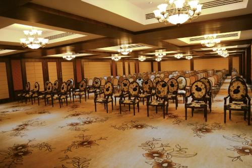 Hotel Hills – Hosur, MO