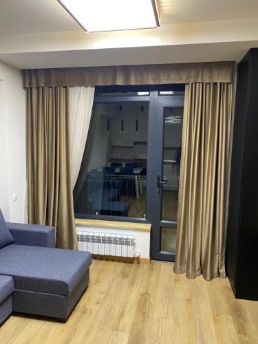 Luxury flat in 100 meters from republic square. - Tap to explore photos