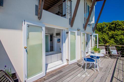 A Boat House Room Type - Queen Room with Sea View