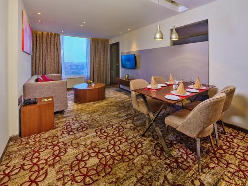 บริการและสิ่งอำนวยความสะดวก, ไสยชี วโททรา (Sayaji Vadodara) in วาโดดารา