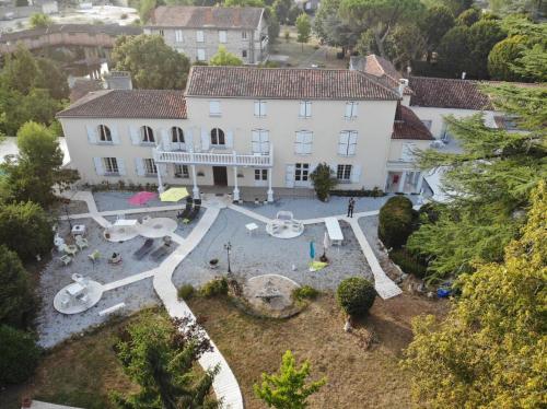 Le Clos des Cèdres b&b - Chambre d'hôtes - La Rochefoucauld-en-Angoumois