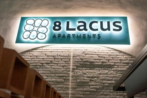 8 lacus 3