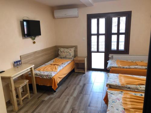 Hotel Varusha