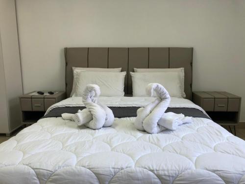 Hotel Room Service in Bat Yam