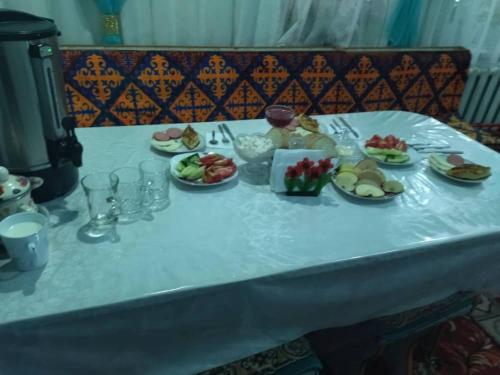 Ēdiens un dzērieni, Syimyk Guest House in Jergalan