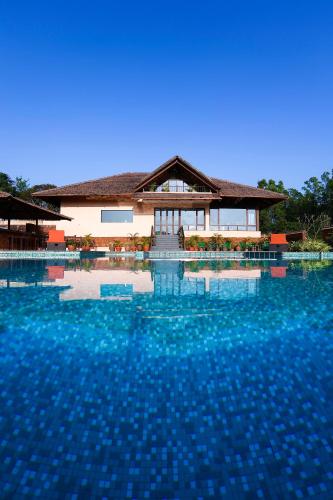 Peldbaseins, Machaan Plantation Resort Sakleshpur in Mudigere