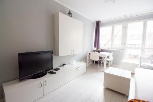 One-Bedroom Apartment - 52 Szewska Street