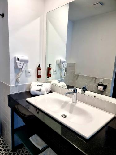 Large Double or Twin Room