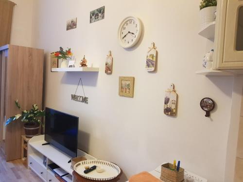 Get Prague Flat Slovenska, Prague (photo 11)
