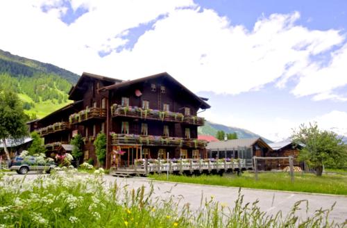 Swiss Lodge Joopi - Hotel - Reckingen - Gluringen