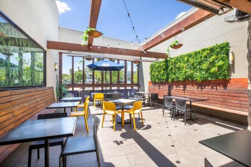 المرافق, Royal Hotel by Nightcap Social in Essendon