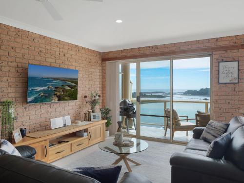Grand Pacific 2 Unit 4 -Omaroo - First Floor, Narooma