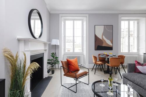 JOIVY Luxurious Apt on Notable George Street, Edinburgh (Foto 8)
