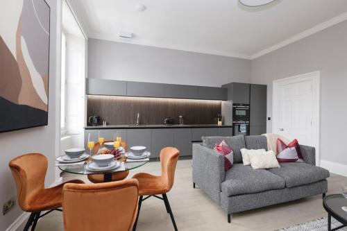 Luxurious Apartment On Notable George Street - Edynburg