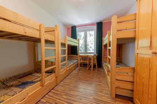 6-Bed Mixed Dormitory Room