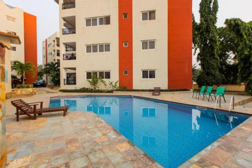 مسبح, Accra Fine Suites - Holi Flats Airport Residential in رومان ريدج