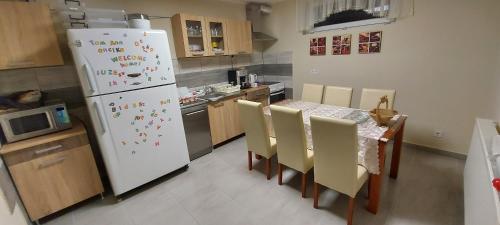 Kitchen, Villa VertesKacsa in Vértesacsa