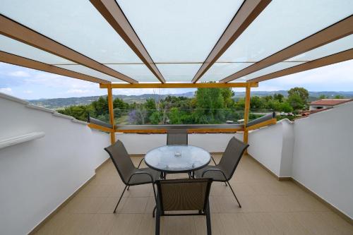 ระเบียง/ชานเรือน, Hotel Europa Olympia in อาร์เคีย โอลิมเปีย