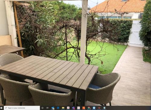 404 Maisonnette 4 couchages dans résidence avec piscine gîte à louer Frontignan