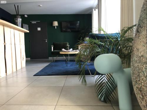 에스펠레트 Hotel Chilhar 3성급 호텔 외관