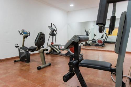 مساج, Accra Fine Suites - Holi Flats Airport Residential in رومان ريدج