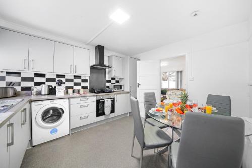 Newly Launched ✪Classy 2-Bed Property✪ Chelmsford