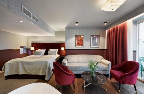 WIDE Hotel - image 6
