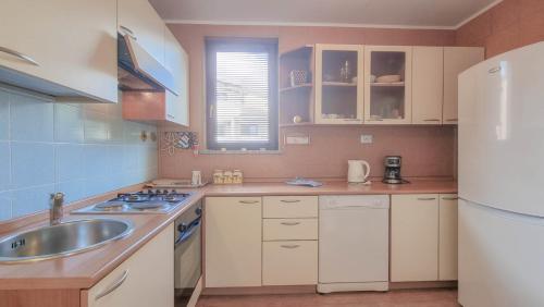  Apartment Vesna in Novigrad