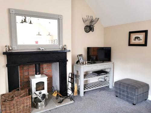 The Courtyard Apartment at Cefn Tilla Court, Usk photo 4