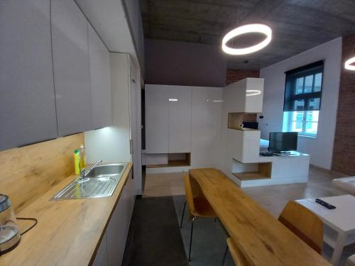 Entrez Apartments 4 - City centre - image 7