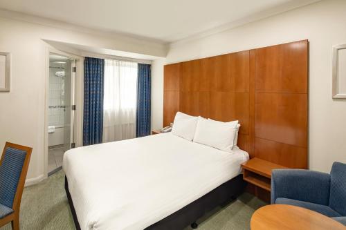 Holiday Inn Basingstoke an IHG Hotel - image 10