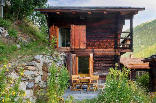  Denkmalgeschützter Spycher total renoviert, Unterkunft in Niederwald