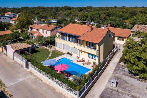 Villa Leona in Jursiči