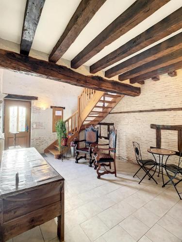 Hotelli välisilme, Chambres d'Hotes L'Oree des Vignes in Saint-Pere (Bourgogne)