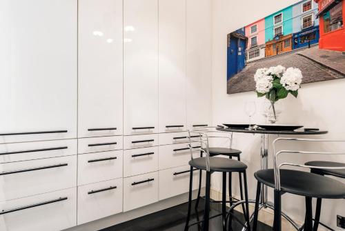 Classy and spacious one bedroom flat in amazing location, London (photo 7)