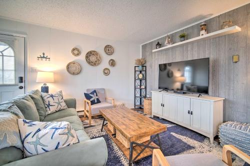 Coastal Brigantine Retreat - Walk to Beach! in Brigantine, USA