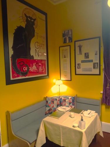 Green View Guest House - image 9