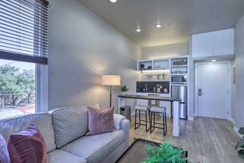 San Marcos Apartment with Off-Street Parking! in San Marcos, USA