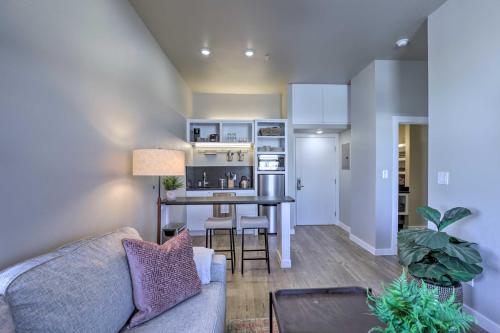 San Marcos Apartment with Off-Street Parking! in San Marcos, USA