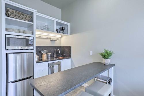 Bright San Marcos Apartment with Ideal Location in San Marcos, USA