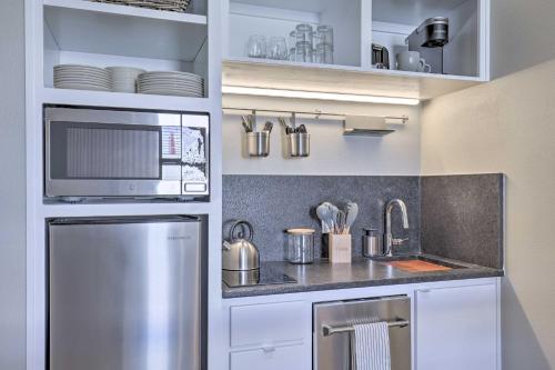 Centrally Located San Marcos Unit with Parking! in San Marcos, USA
